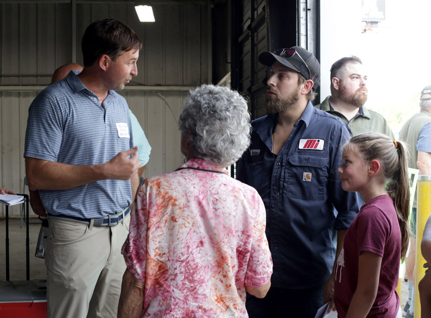 Harvest Med Waste Disposal CEO David Dyer, left, speaks to community members at a public awareness session on Aug. 22 at the Remlap site. Photo by Kristin Yarbrough.